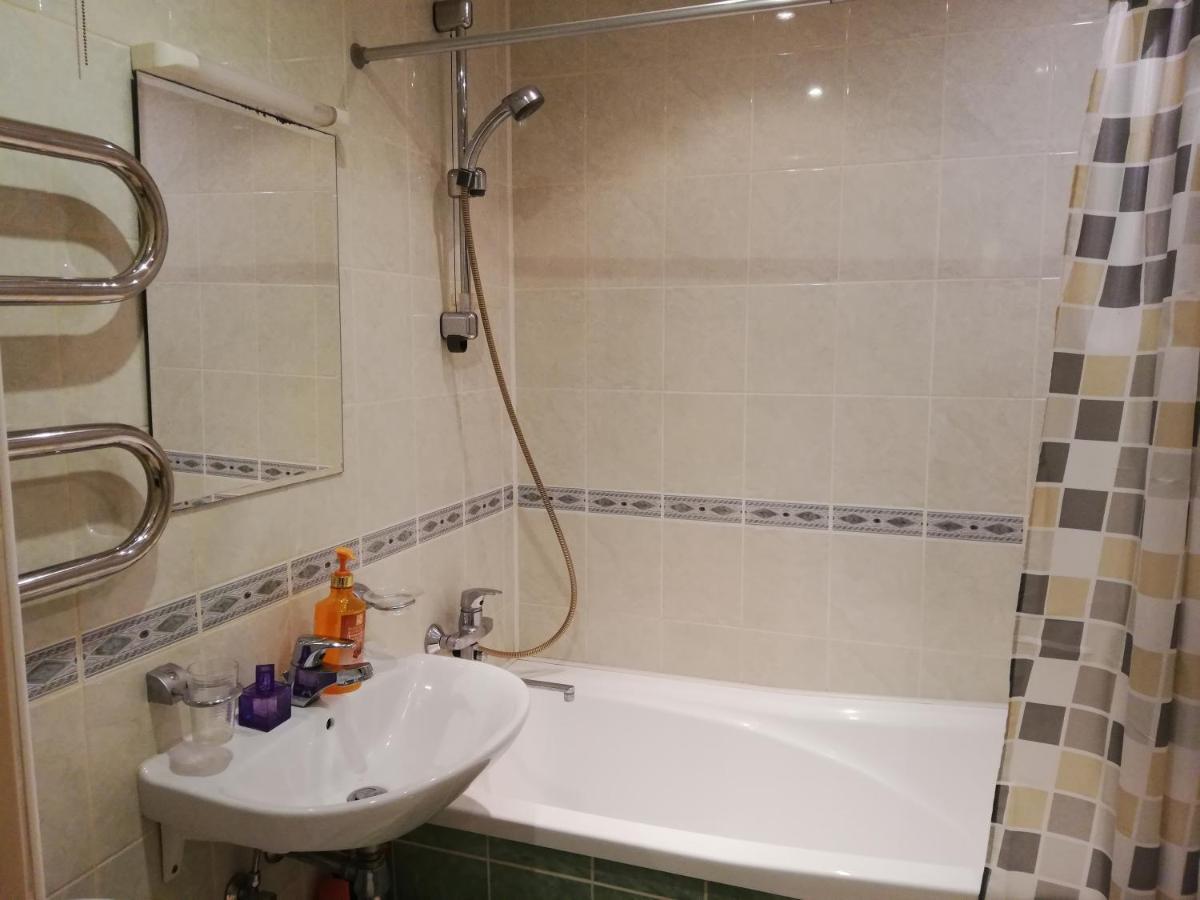 15 Minutes From The Beach And City Center 7 Minutes From The Airport Riga Exteriör bild