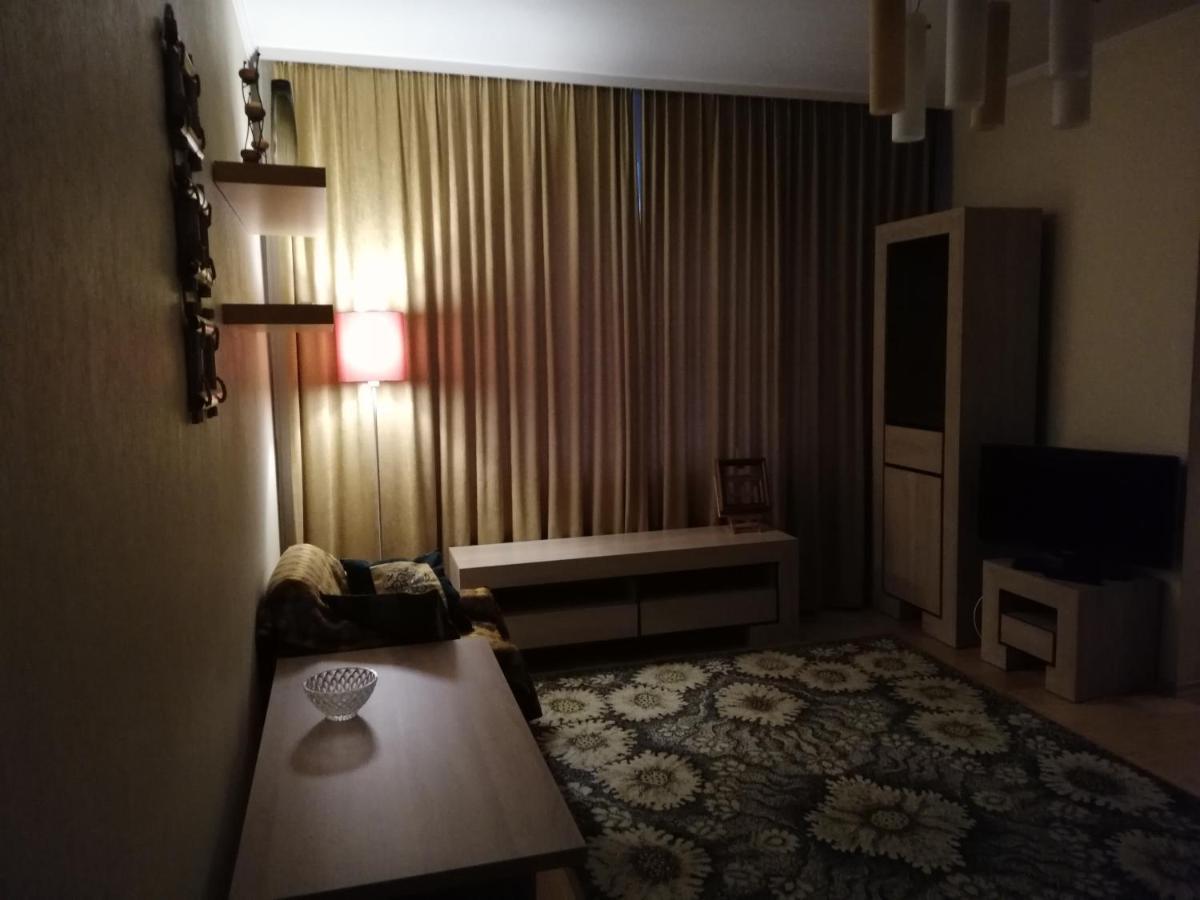 15 Minutes From The Beach And City Center 7 Minutes From The Airport Riga Exteriör bild