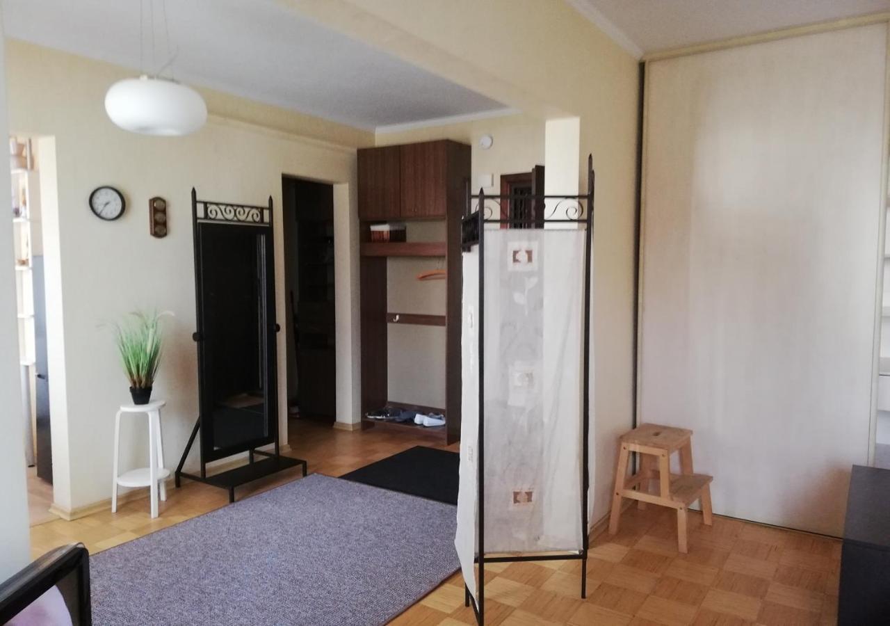 15 Minutes From The Beach And City Center 7 Minutes From The Airport Riga Exteriör bild